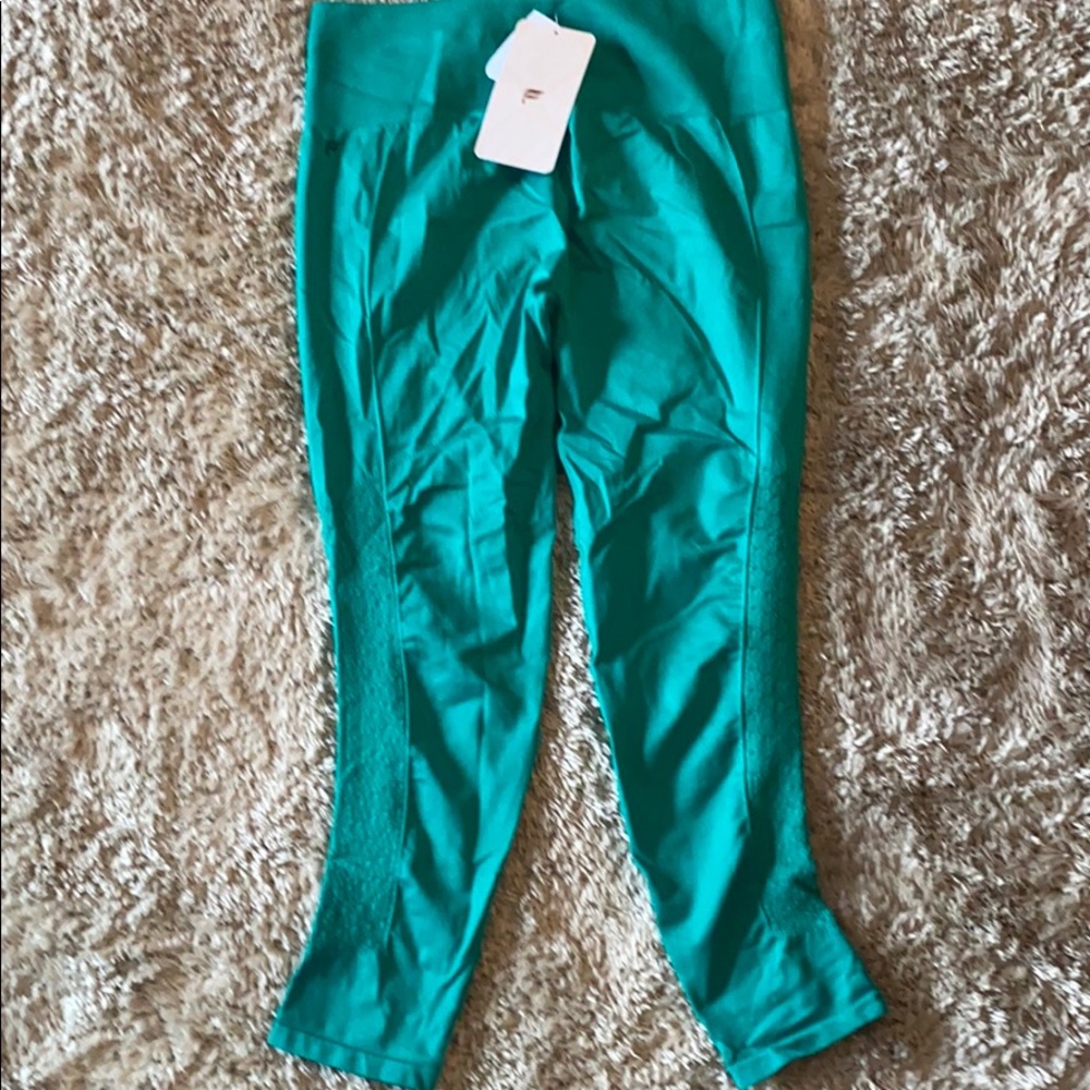 Fabletics workout pants - Picture 4 of 5